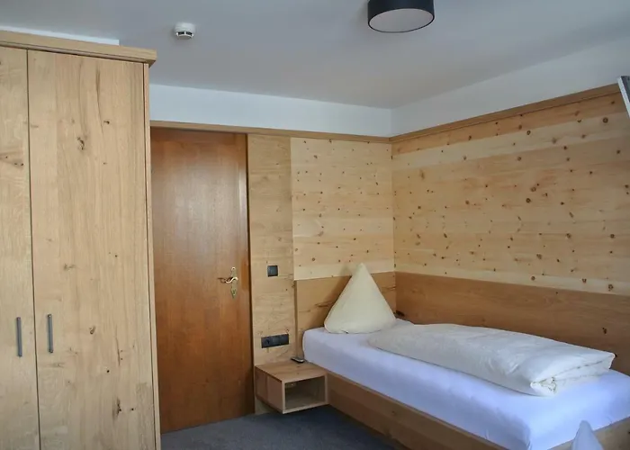 Waidmannsruh Πανσιόν 2*